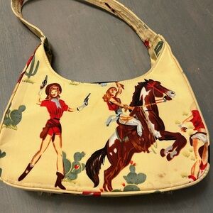 Y2K shoulder bag💛